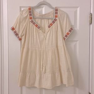 Easel embroidered flowy blouse